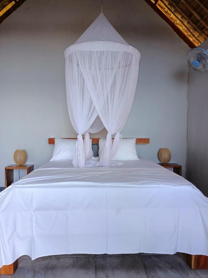Hotel Cassabonelly Maumere Esterno foto